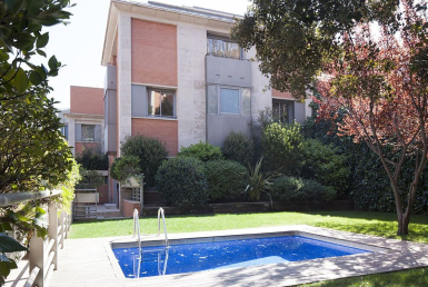 Prächtige Stadthäuser in der prestigeträchtigsten Gegend Barcelonas