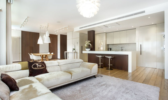Elegante Wohnung mit Terrasse in Pedralbes