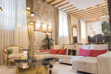 Einzigartiges historisches Apartment im Herzen von Barcelona