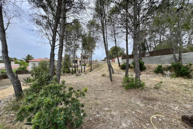 Grundstück in einer privilegierten Gegend von Sitges, Costa Garraf